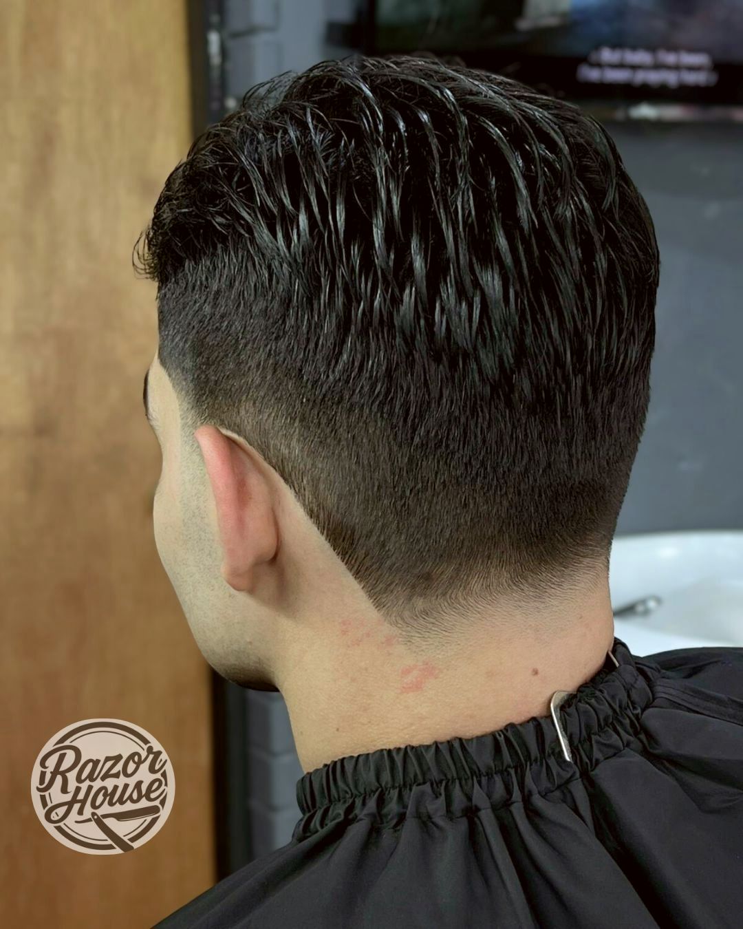 Corte texturizado con taper en la nuca